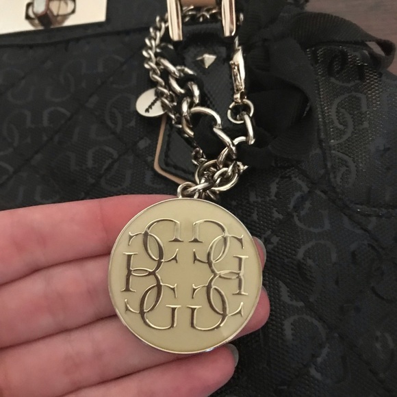 GUESS PURSE - Picture 4 of 6